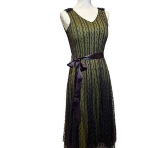 Jacques Vert Ladies Dress. Lime with Violet Lace Overlay Size 8